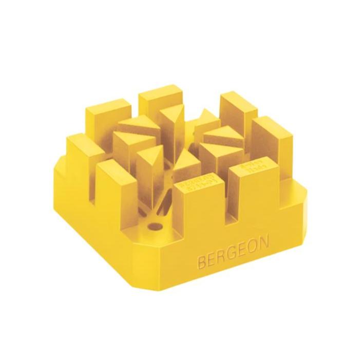 bergeon-6744-p1-s-hand-holding-block